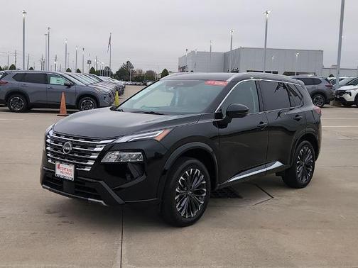 2025 Nissan Rogue Platinum