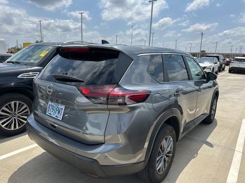 2024 Nissan Rogue S