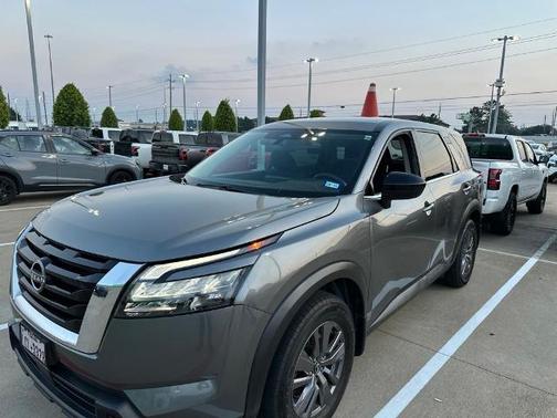 Gun Metallic 2023 Nissan Pathfinder S