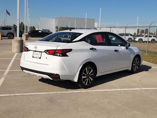 2024 Nissan Versa 1.6 S