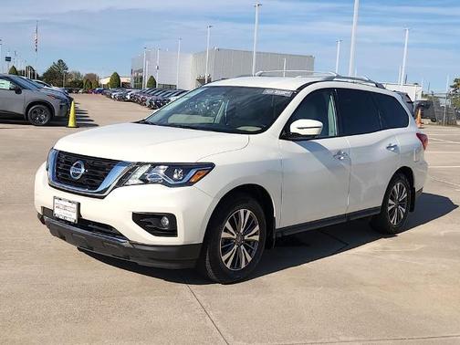 2020 Nissan Pathfinder SL