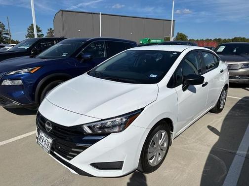 2025 Nissan Versa 1.6 S