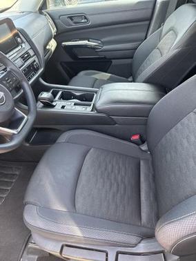 2025 Nissan Pathfinder S