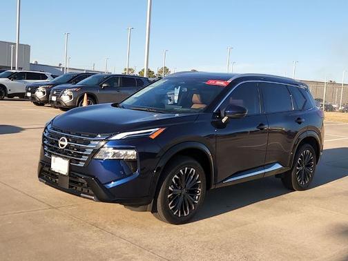 2025 Nissan Rogue Platinum