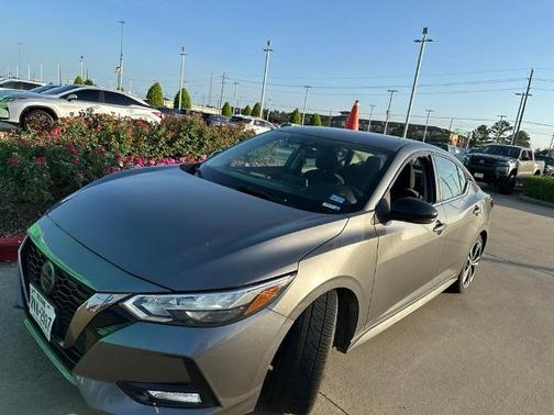 Gun Metallic 2021 Nissan Sentra SR