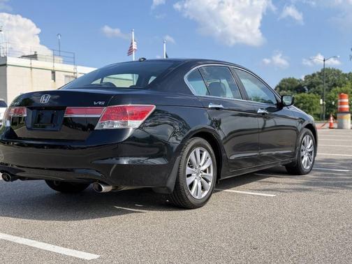 Black 2011 Honda Accord EX-L