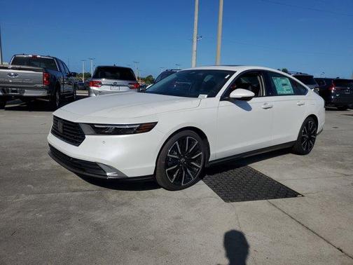 2025 Honda Accord Hybrid Touring