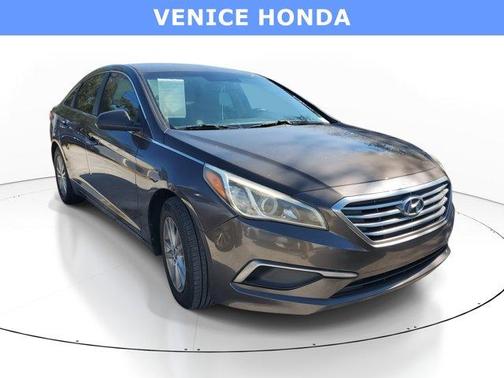 2016 Hyundai SONATA SE