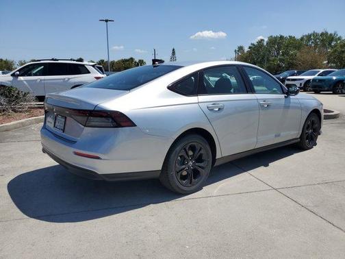 2025 Honda Accord SE