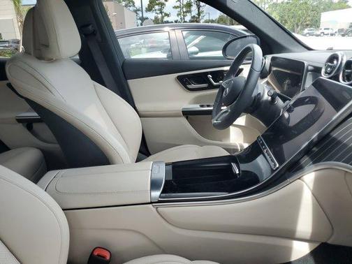 2024 Mercedes-Benz GLC 300 Base 4MATIC