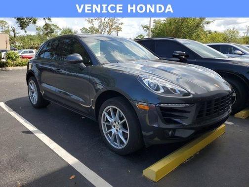 2017 Porsche Macan Base