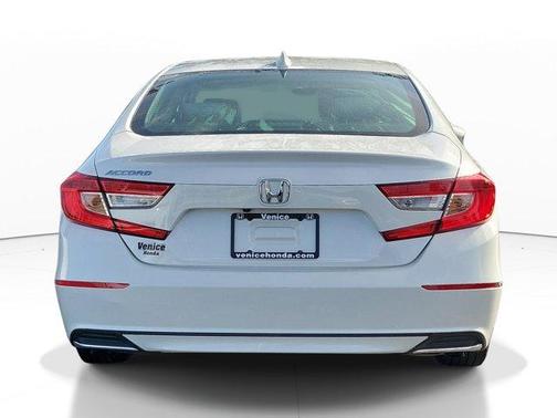 White 2018 Honda Accord EX
