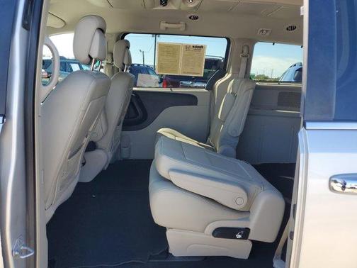 2011 Chrysler Town & Country Touring-L