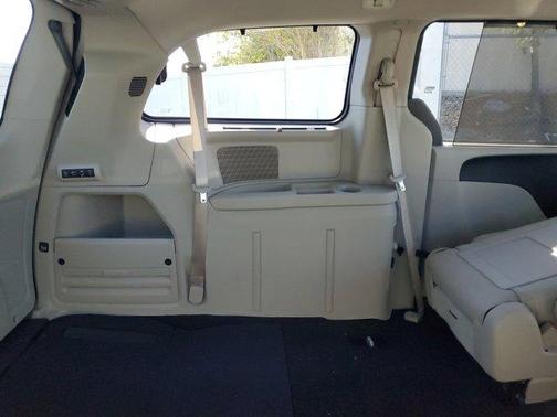 2011 Chrysler Town & Country Touring-L