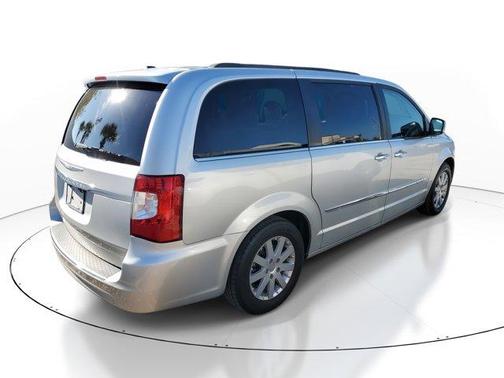 2011 Chrysler Town & Country Touring-L