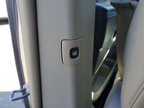 2011 Chrysler Town & Country Touring-L