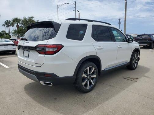 2025 Honda Pilot Touring