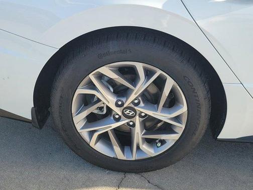 2021 Hyundai SONATA SEL