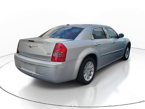 2010 Chrysler 300 Touring/Signature/Executive Series