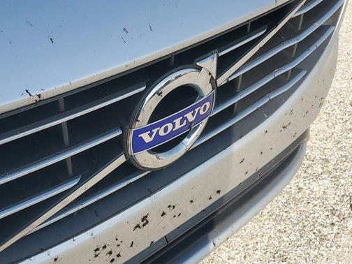 Bright Silver Metallic 2015 Volvo S60 T5 Premier
