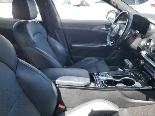 2021 Kia Stinger GT-Line