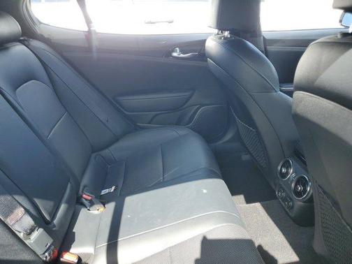 2021 Kia Stinger GT-Line