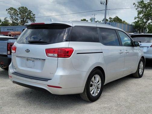 2016 Kia Sedona LX