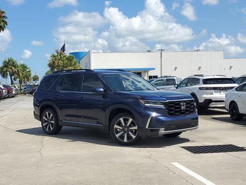 2025 Honda Pilot Touring