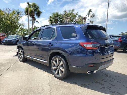 2025 Honda Pilot Touring