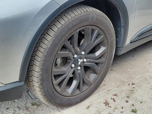 2018 Mitsubishi Outlander LE