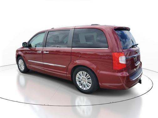 2012 Chrysler Town & Country Limited