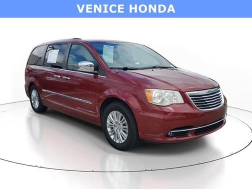 2012 Chrysler Town & Country Limited