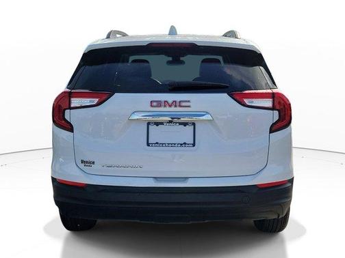 White 2022 GMC Terrain SLE