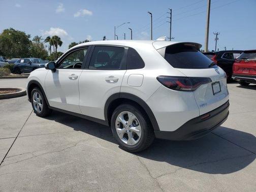 2025 Honda HR-V LX