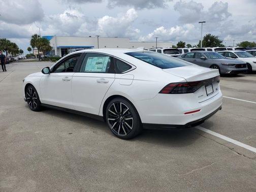 2025 Honda Accord Hybrid Touring