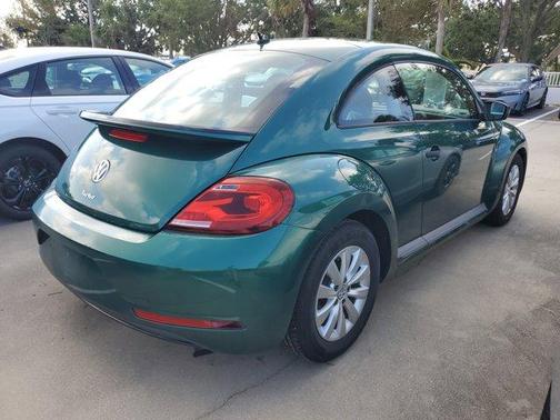 2017 Volkswagen Beetle 1.8T S