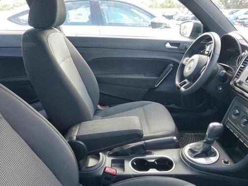 2017 Volkswagen Beetle 1.8T S