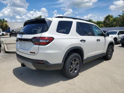 2025 Honda Pilot TrailSport