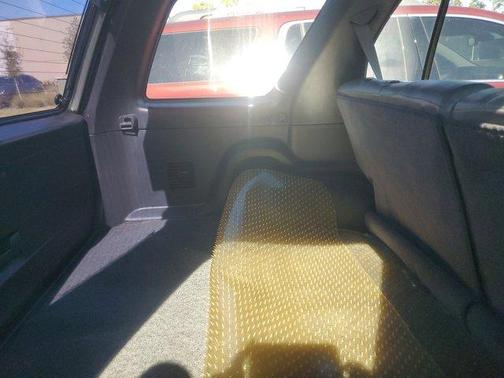 1999 Nissan Pathfinder LE