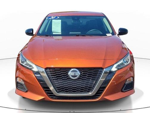 Sunset Drift Chromaflair 2020 Nissan Altima 2.5 SR