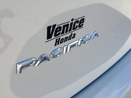 2019 Chrysler Pacifica Touring-L Plus