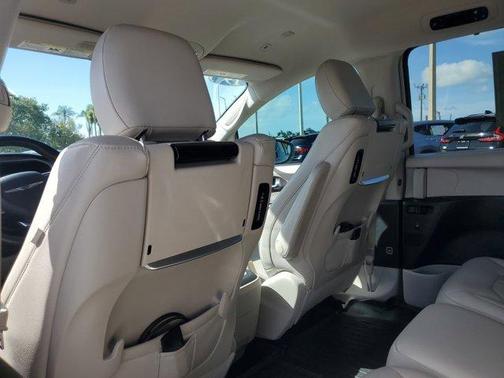 2019 Chrysler Pacifica Touring-L Plus