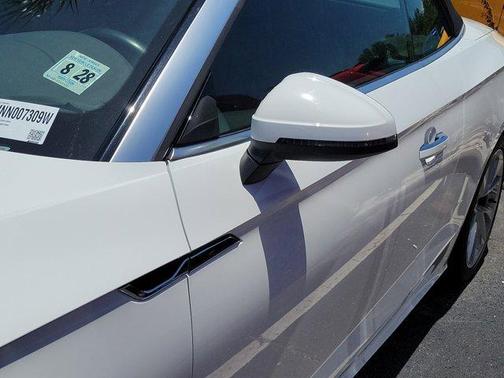 Ibis White w/ Black Roof 2022 Audi A5 45 Premium