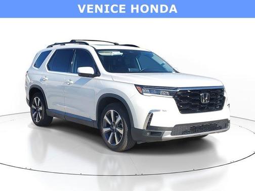 2023 Honda Pilot Touring