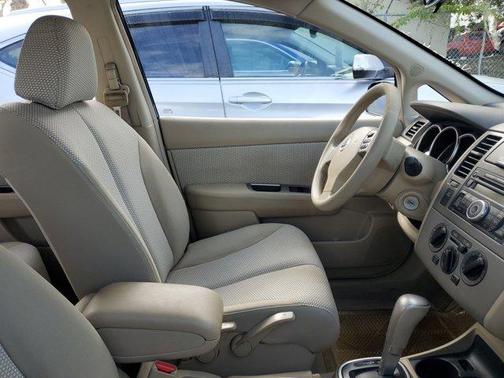 2008 Nissan Versa SL