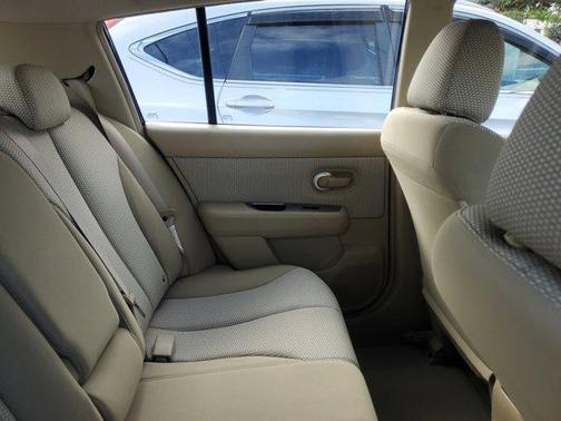 2008 Nissan Versa SL