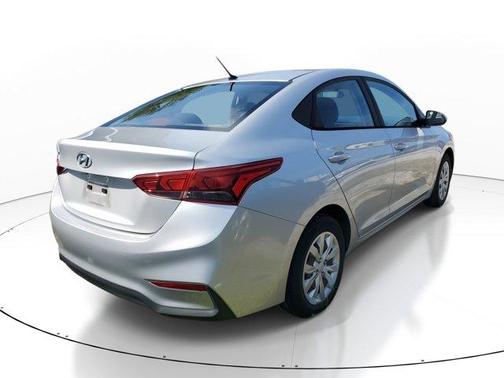 2019 Hyundai Accent SE