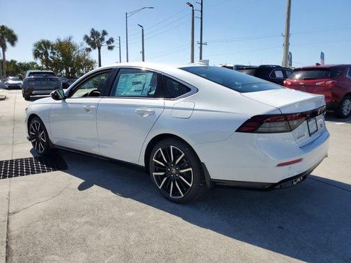 2025 Honda Accord Hybrid Touring