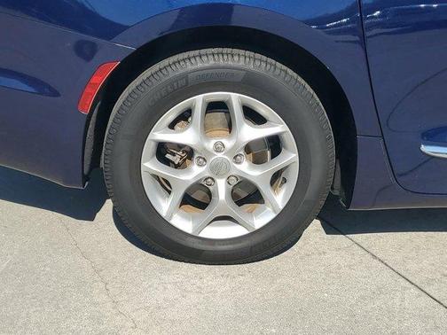 2019 Chrysler Pacifica Touring-L Plus