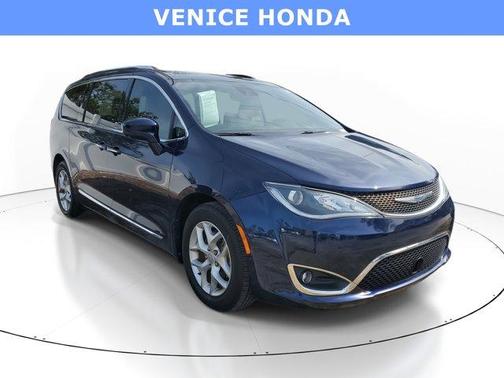 2019 Chrysler Pacifica Touring-L Plus